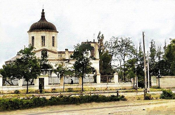 Файл:Мала (кладовищна) церква, Четатя-Албе (колір).jpg