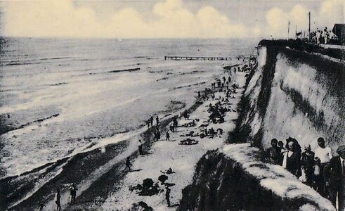 Пляж зі спуском, 1930-ті